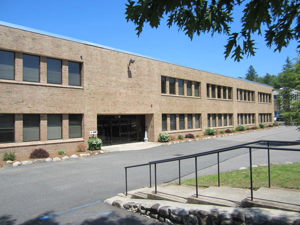 32 Spruce St, Oakland, NJ for lease Primary Photo- Image 1 of 71