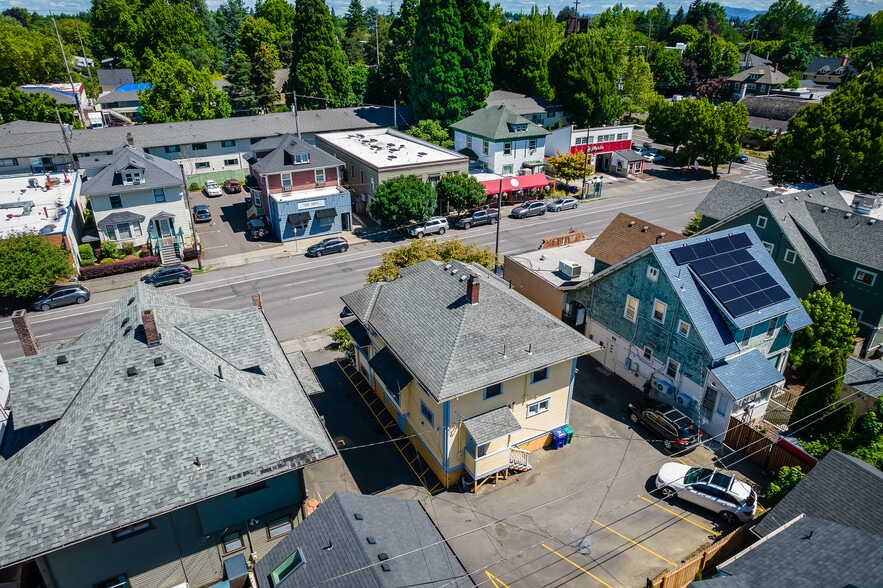 1934 NE Broadway St, Portland, OR for sale - Building Photo - Image 2 of 29