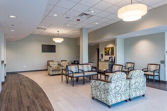 400-444 Clinchfield St, Kingsport, TN for lease Building Photo- Image 2 of 12