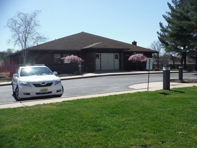 600 Jessup Rd, Paulsboro, NJ for sale - Primary Photo - Image 1 of 1