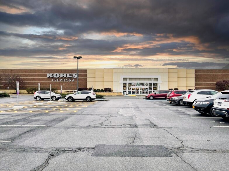 1814 Central Ave, Colonie, NY for lease - Building Photo - Image 2 of 11