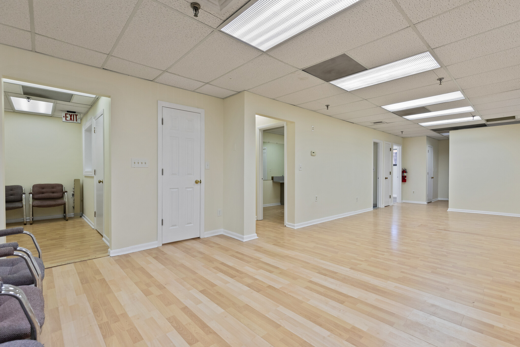 9 Post Rd, Oakland, NJ for lease Interior Photo- Image 1 of 22