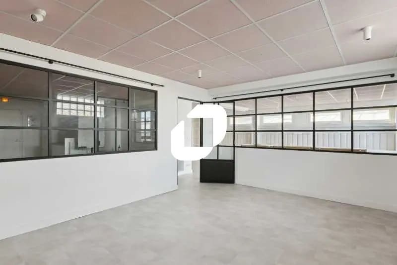 1 Bis Rue Jean Le Galleu, Ivry-sur-Seine for lease - Building Photo - Image 1 of 18