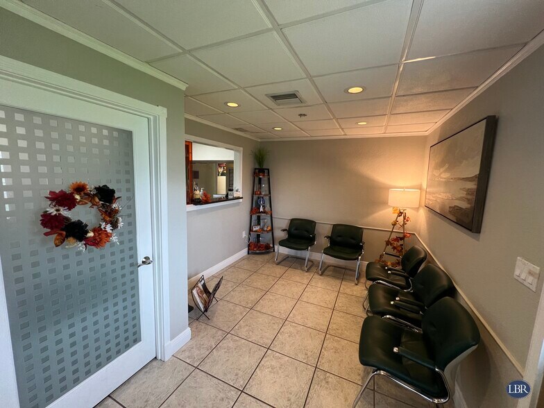 2211 Sarno Rd, Melbourne, FL for lease - Interior Photo - Image 3 of 13
