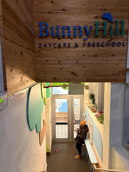 47-28 11th St, Long Island City, NY for lease - Interior Photo - Image 2 of 11