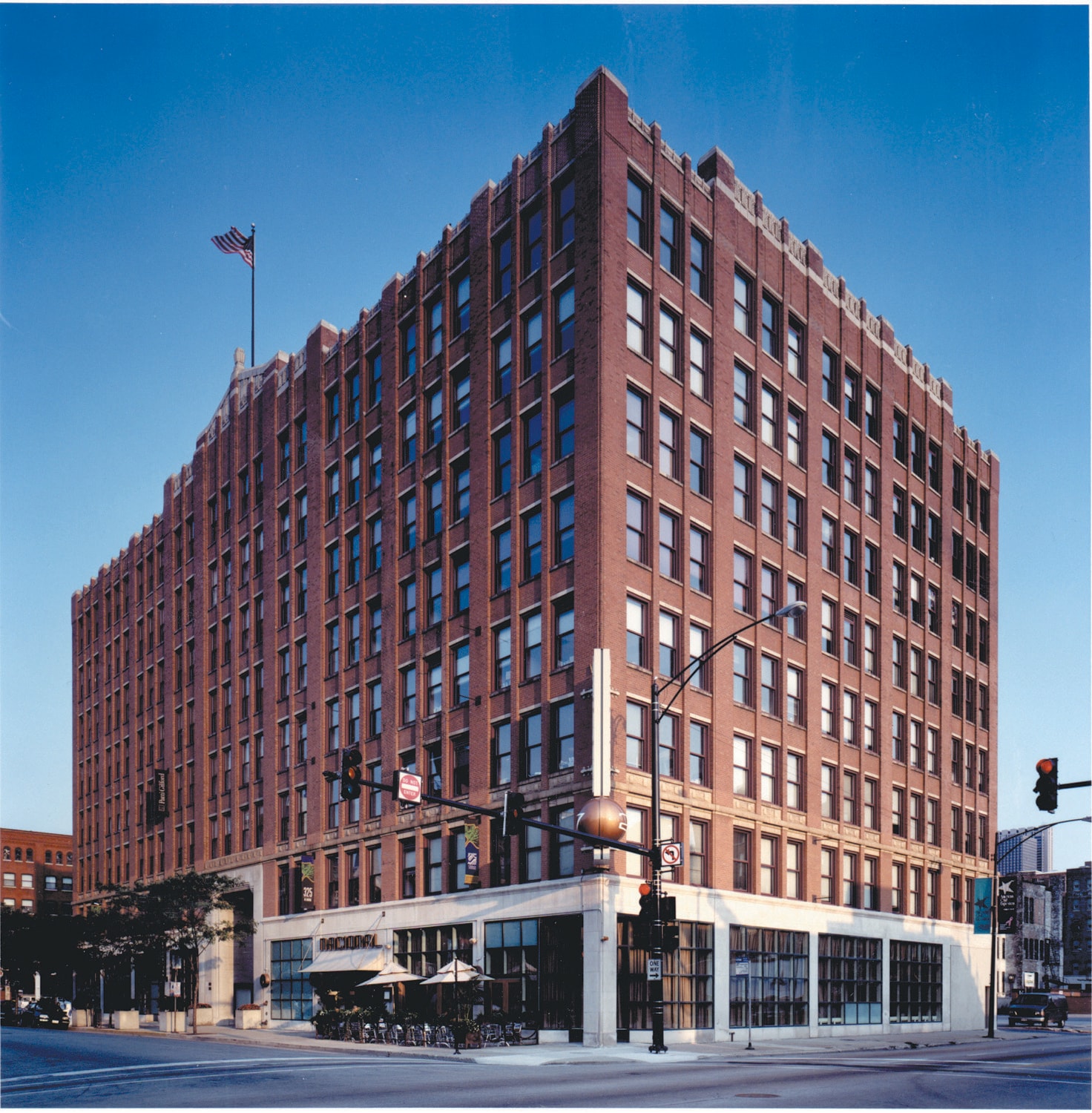 325 W Huron St, Chicago, IL for lease Building Photo- Image 1 of 4