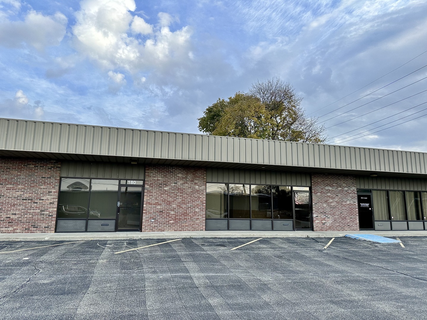 190 S Locust St, Manteno, IL for lease Building Photo- Image 1 of 7