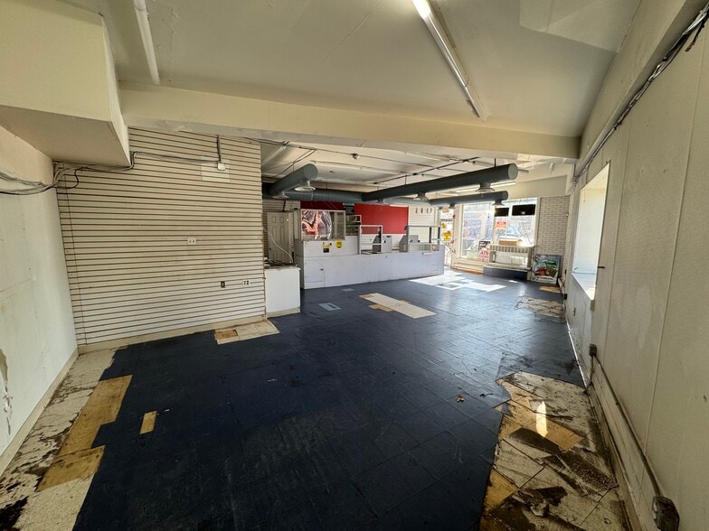 978 Saint Georges Ave, Rahway, NJ for lease - Interior Photo - Image 3 of 4