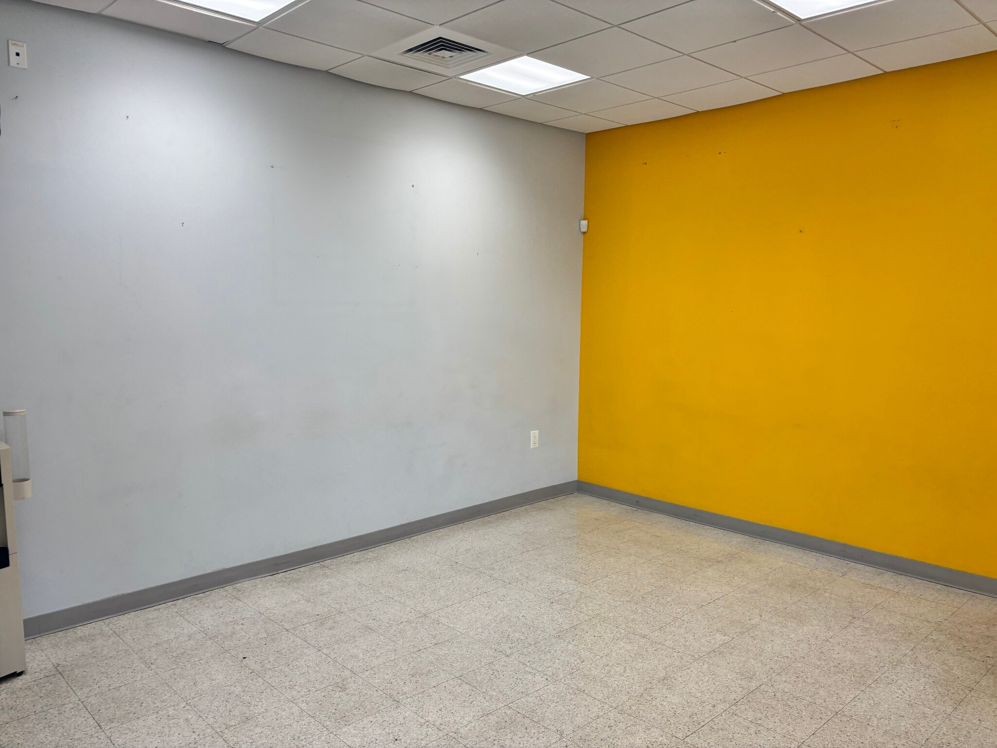 330 Hinsdale St, Brooklyn, NY for lease Building Photo- Image 1 of 15