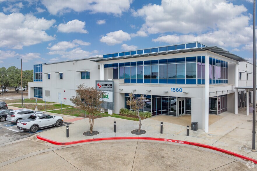 1560 Cable Ranch Rd, San Antonio, TX for sale - Primary Photo - Image 1 of 16