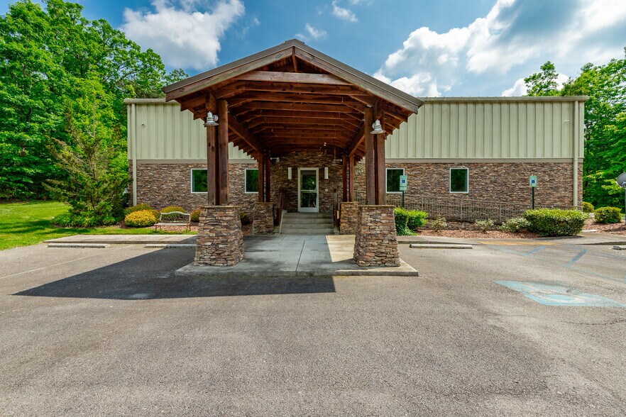 8617 Highway 157, Rising Fawn, GA for sale - Primary Photo - Image 1 of 1