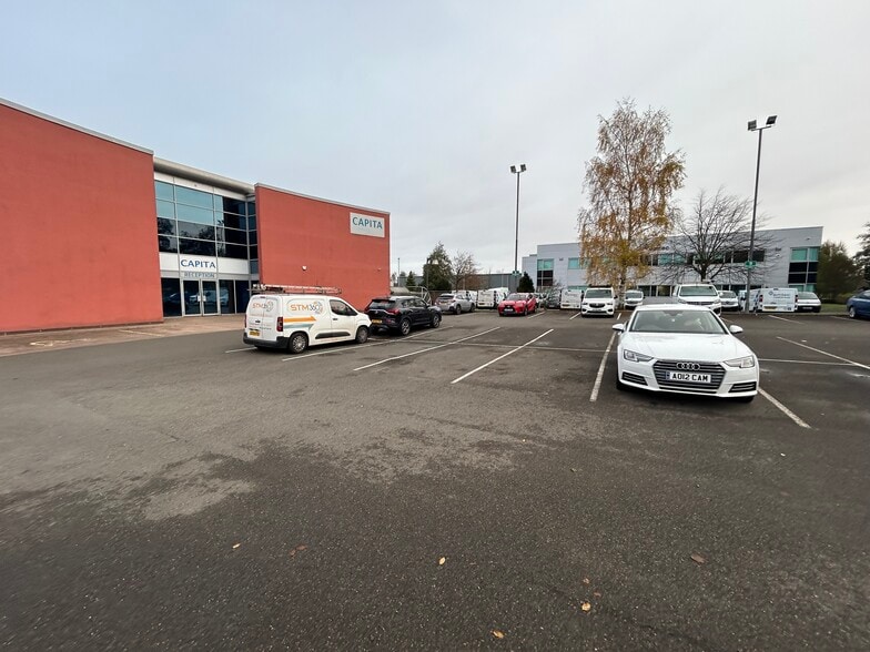 Ellismuir Way, Uddingston for lease - Building Photo - Image 3 of 7