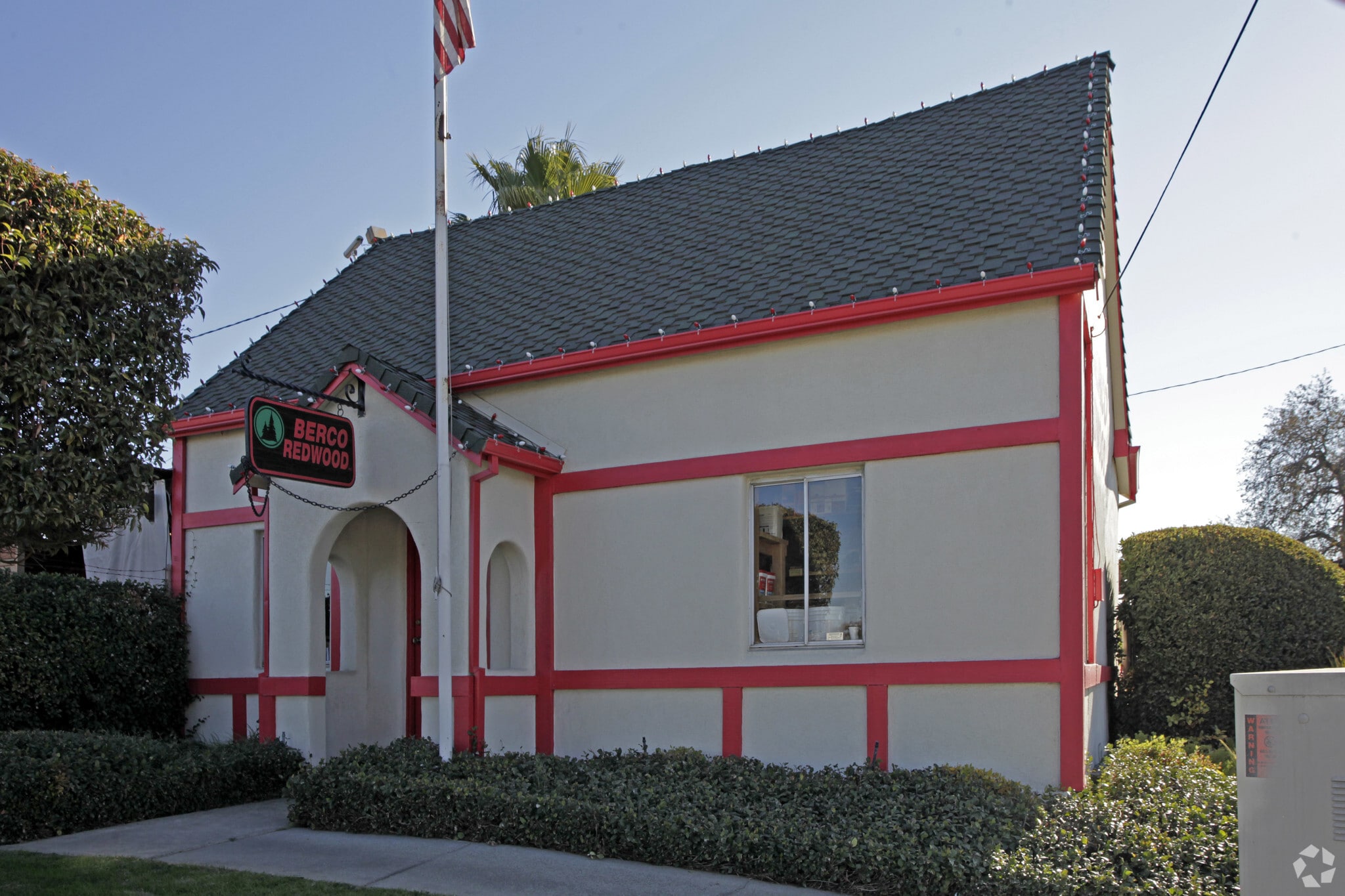 4560 Auburn Blvd, Sacramento, CA for lease Primary Photo- Image 1 of 3