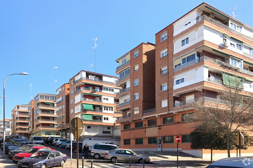 Calle Virgen de Icíar, 17, 28921 Alcorcón - Multifamily for Sale | LoopNet