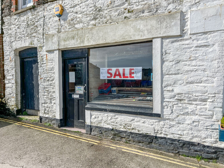 West Wharf, Mevagissey for sale - Primary Photo - Image 1 of 4