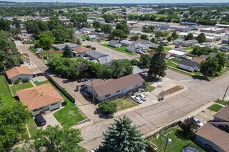 304 10th Ave NW, Mandan, ND - AERIAL map view - Image1
