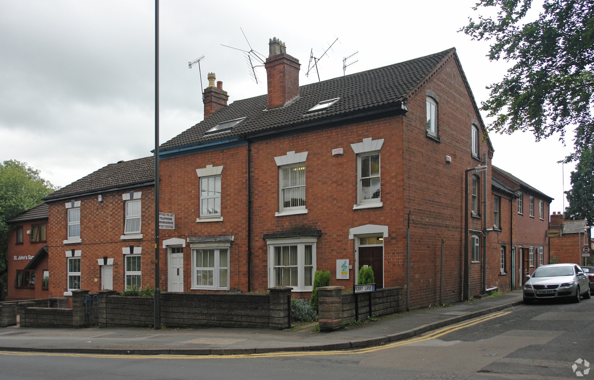 11 Kidderminster Rd, Bromsgrove for sale Primary Photo- Image 1 of 1