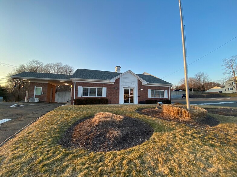 461 Monroe Tpke, Monroe, CT 06468