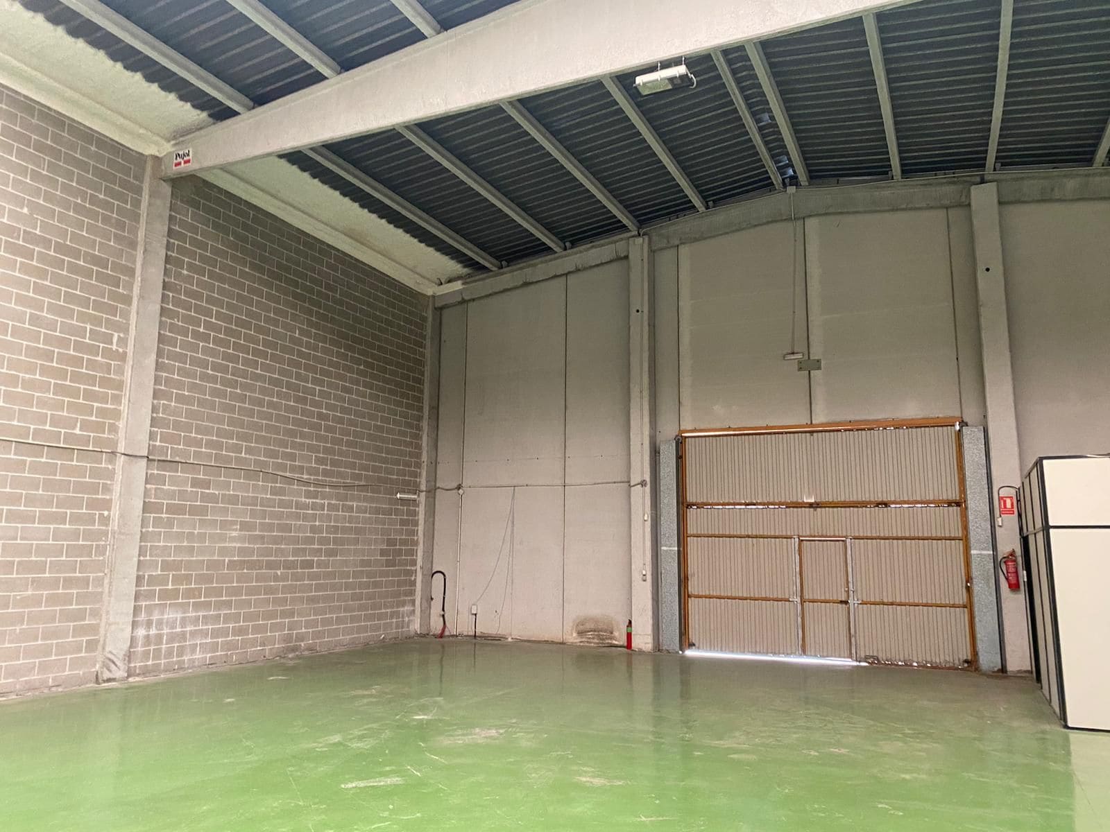 Industrial in Tarragona, Tarragona for lease Interior Photo- Image 1 of 12