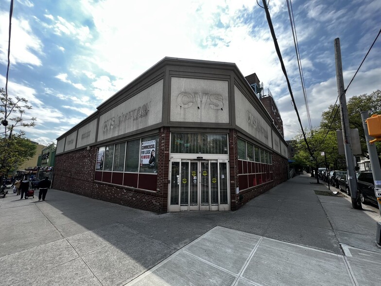 304-316 E Gun Hill Rd, Bronx, NY for sale - Building Photo - Image 1 of 1