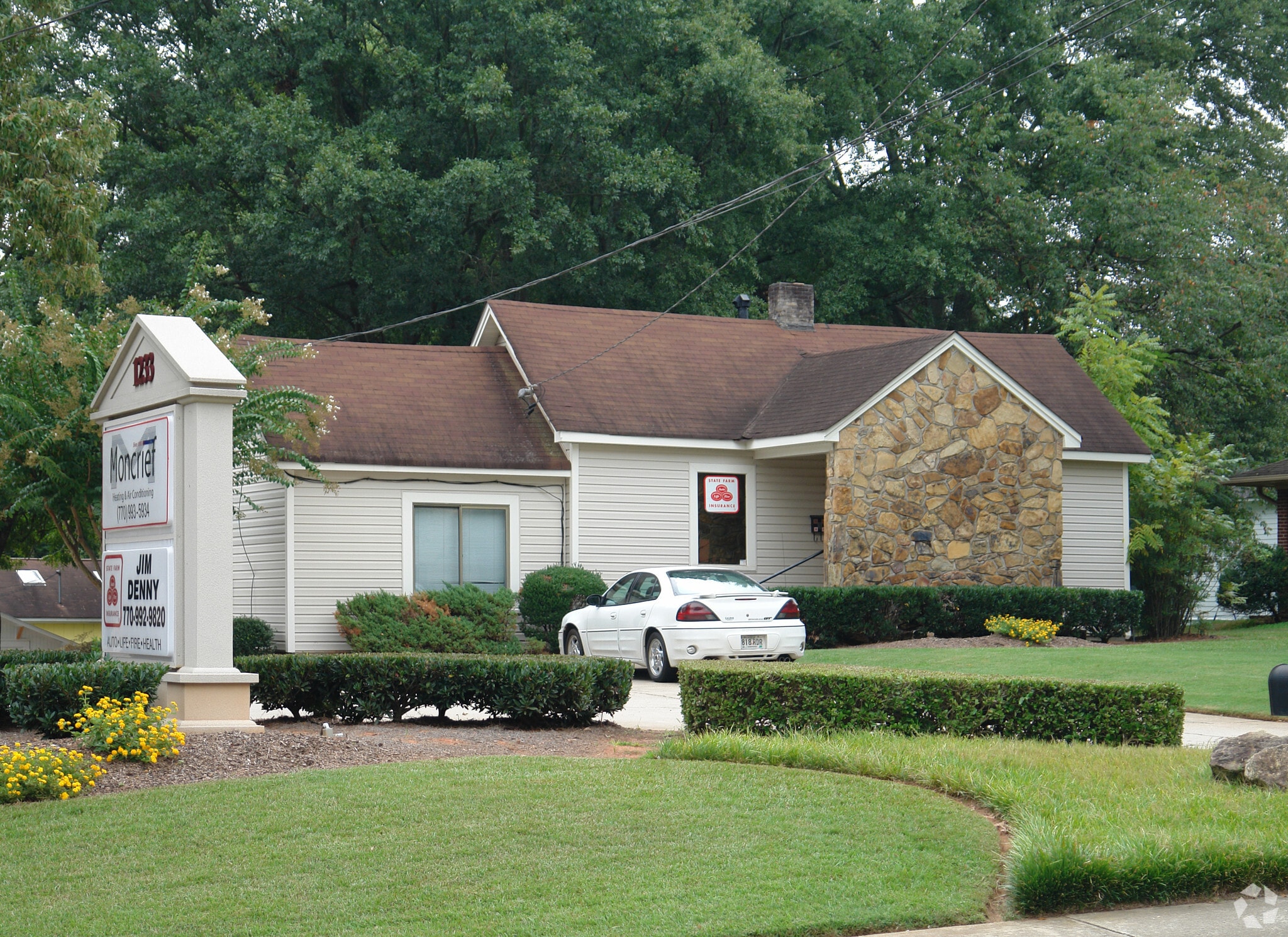 1233 Canton St, Roswell, GA for lease Building Photo- Image 1 of 10