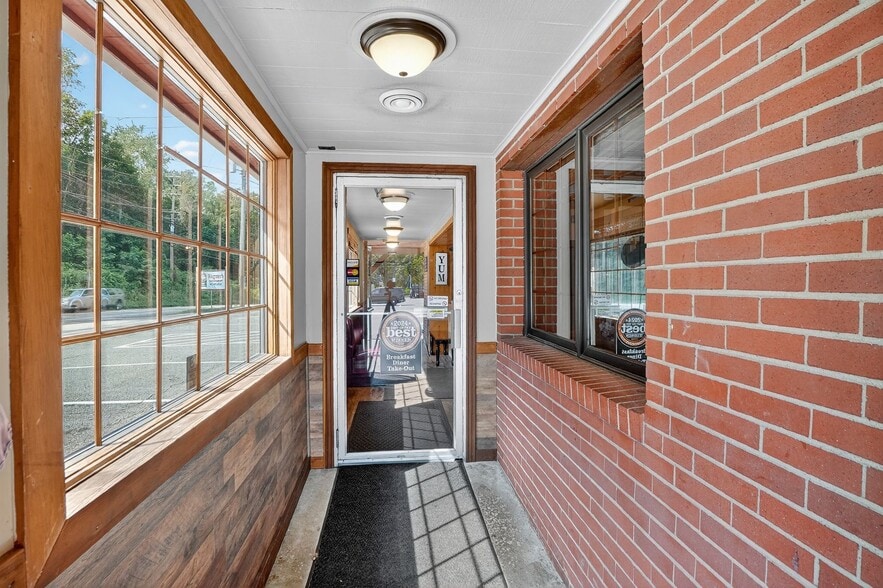 550 McKeesport Rd, Elizabeth, PA for sale - Building Photo - Image 2 of 67