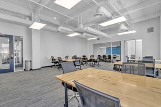 112 N Central Ave, Phoenix, AZ for lease Interior Photo- Image 2 of 8