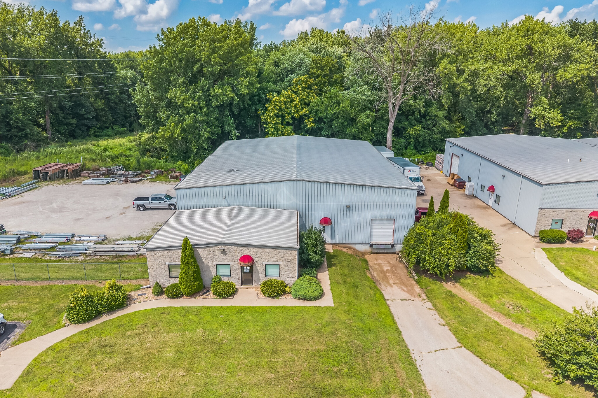 148 Thunderbird Ln, East Peoria, IL for sale Primary Photo- Image 1 of 2