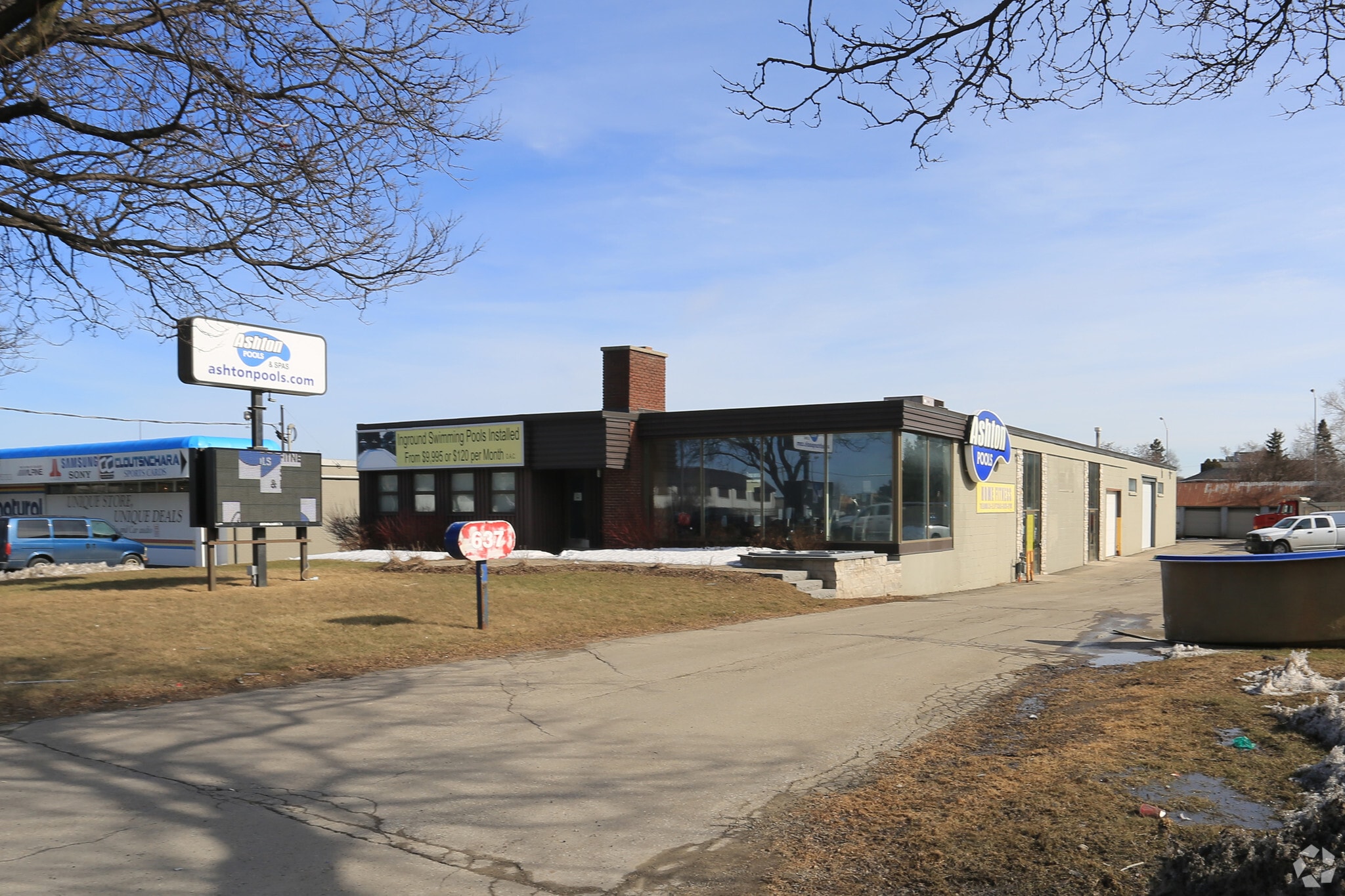 637 Victoria St N, Kitchener, ON for sale Primary Photo- Image 1 of 1