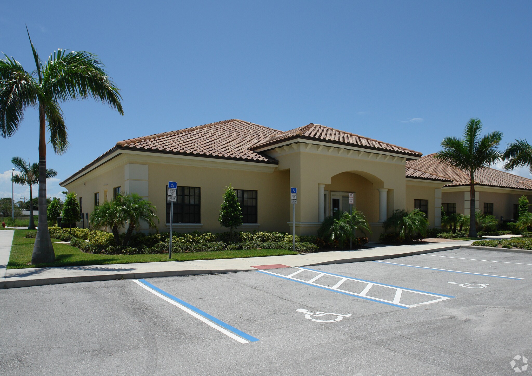 372-390 N Babcock St, Melbourne, FL for sale Primary Photo- Image 1 of 1