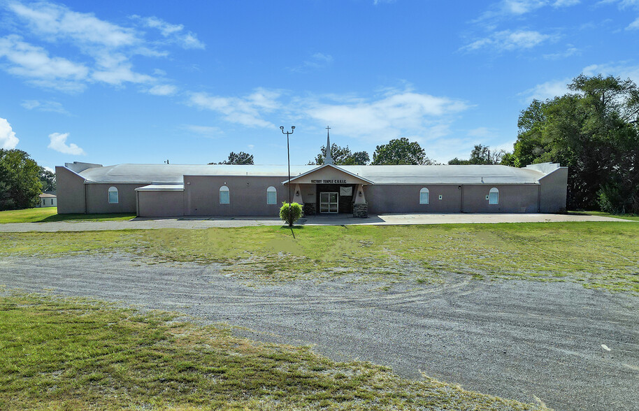 2459 N Hillside Ave, Wichita, KS for sale - Building Photo - Image 1 of 1