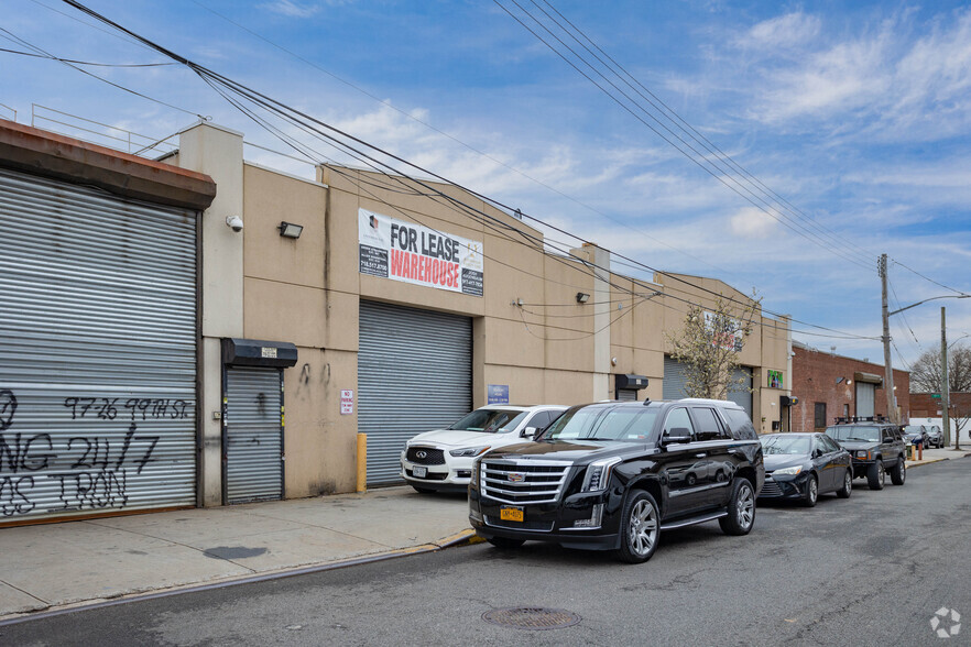 9720 99th St, Ozone Park, NY for lease - Building Photo - Image 1 of 9