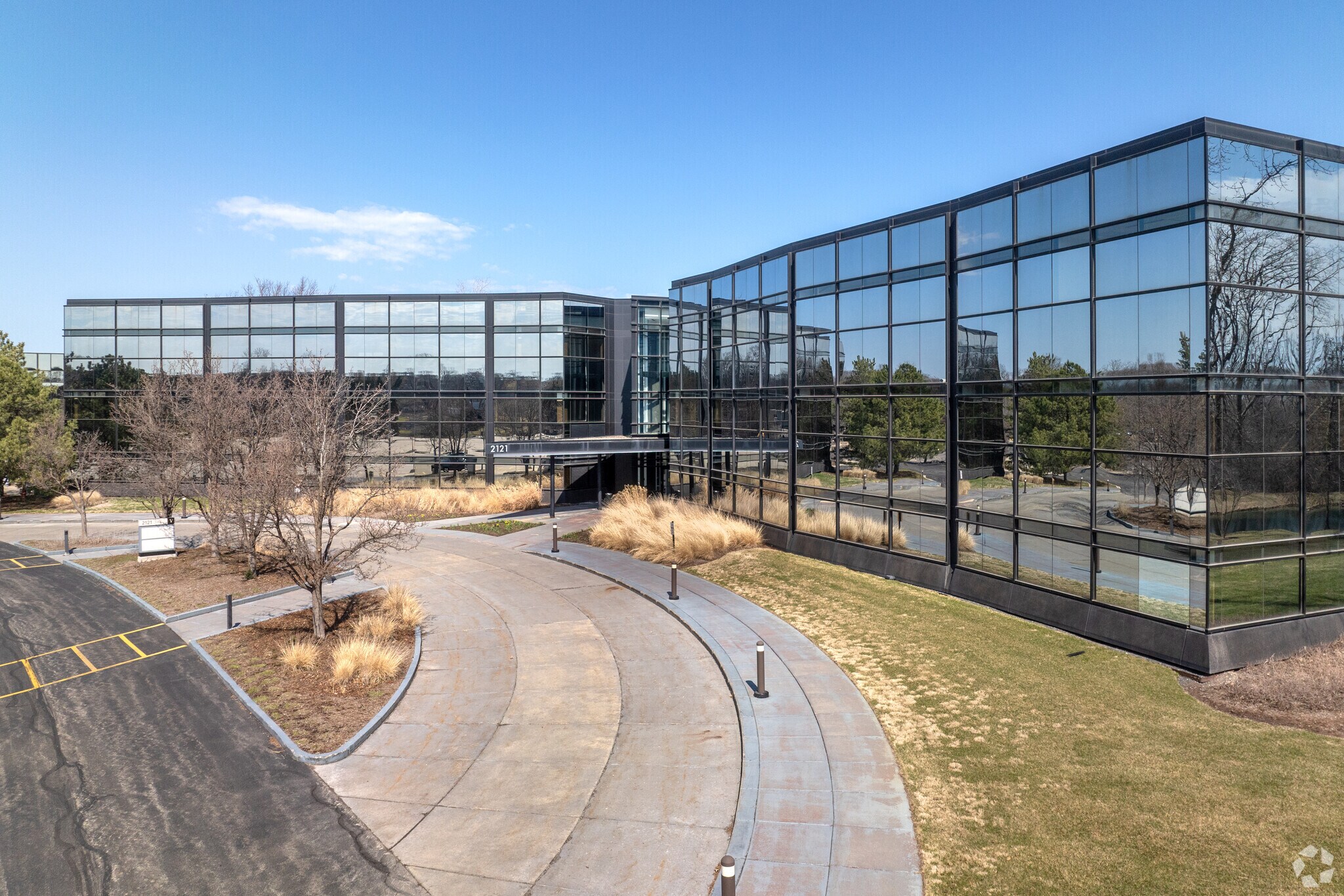 2121 Waukegan Rd, Bannockburn, IL for sale Primary Photo- Image 1 of 1