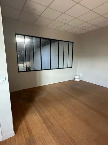 Flex in Gevrey-Chambertin for lease - Interior Photo - Image 3 of 4