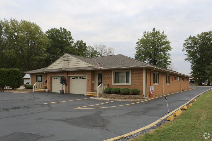 31469 Lorain Rd, North Olmsted, OH for sale - Primary Photo - Image 1 of 1