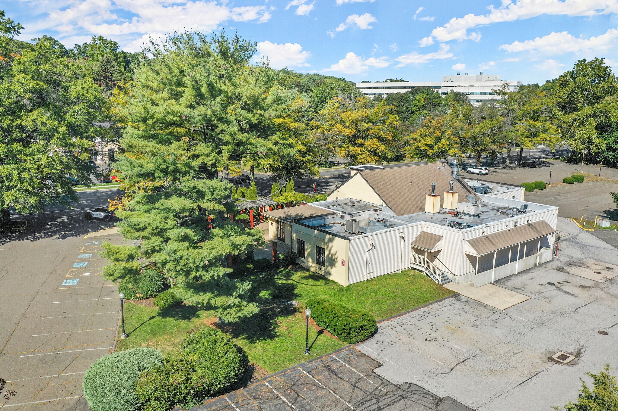 54 Post Rd, Darien, CT 06820 54 Boston Post Road, Darien, CT