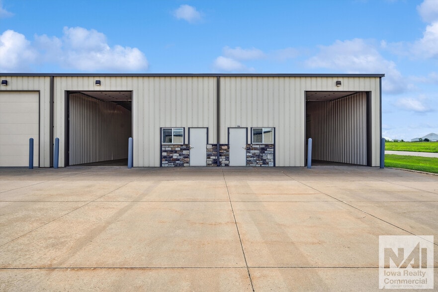 4151 3rd Ave, Marion, IA for lease - Building Photo - Image 3 of 7