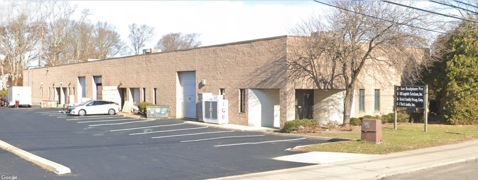 565 Acorn St, Deer Park, NY for lease Building Photo- Image 1 of 1