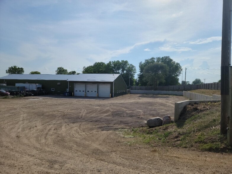 1315 Maras St S, Shakopee, MN for lease - Building Photo - Image 2 of 5