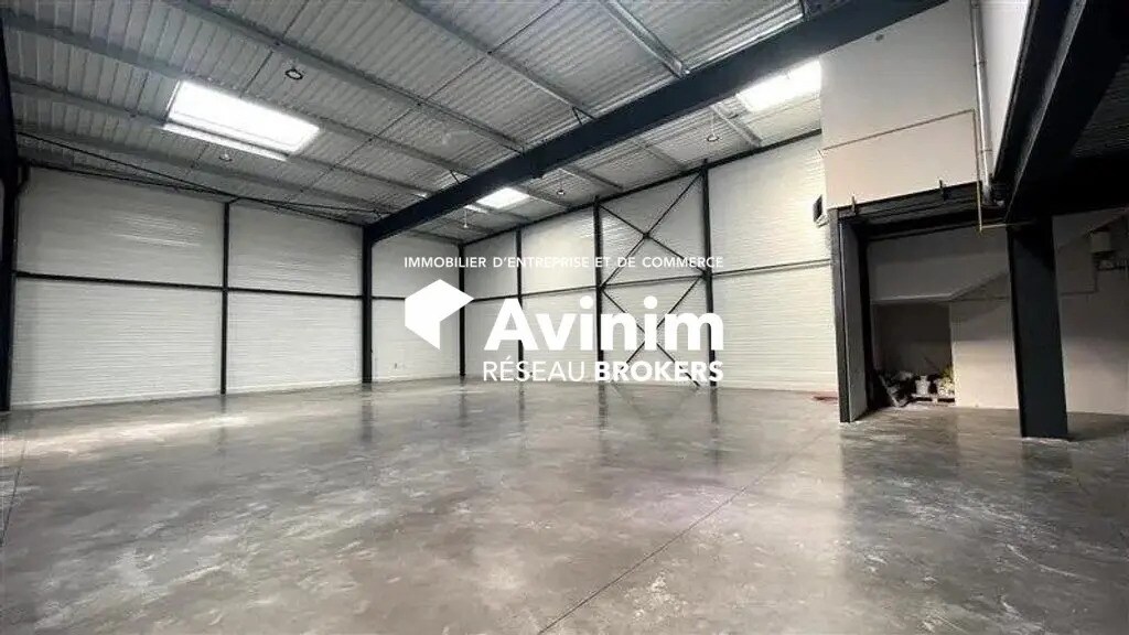 Industrial in Courtry for lease Interior Photo- Image 1 of 3