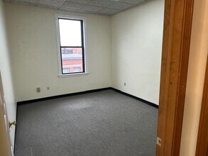 185 Main St, Gloucester, MA for lease Interior Photo- Image 2 of 6