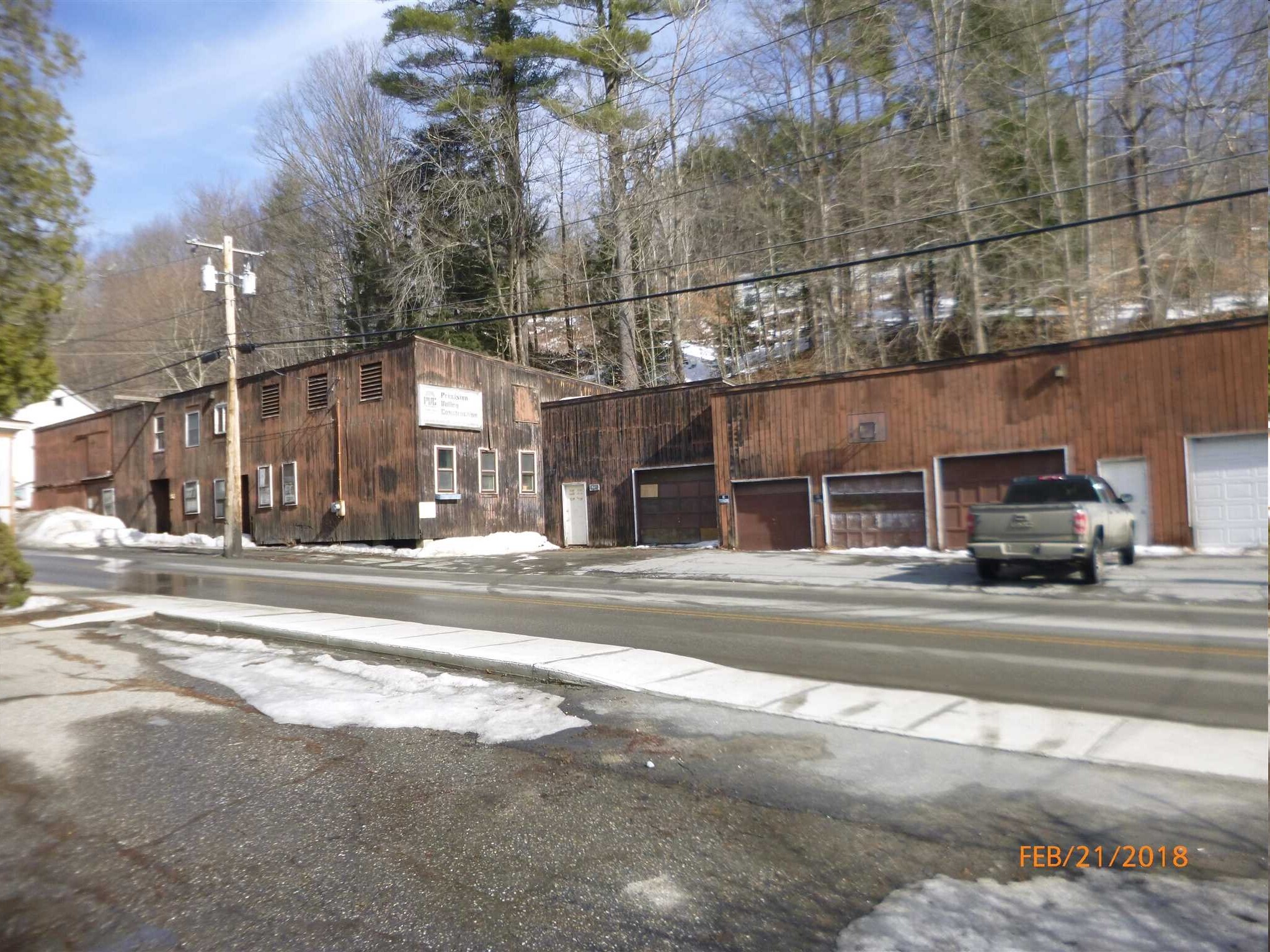 87 Valley St, Springfield, VT for sale Primary Photo- Image 1 of 1