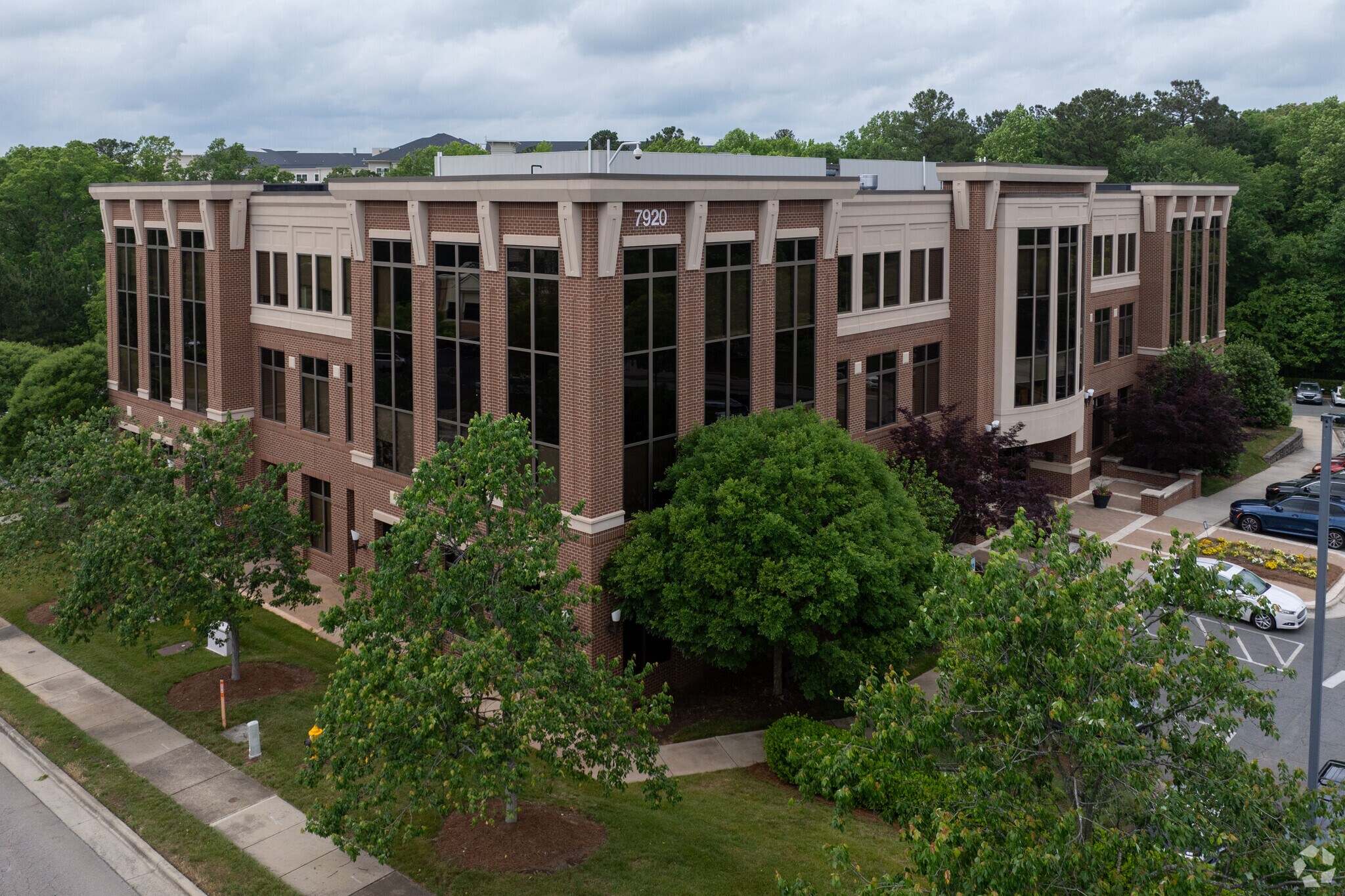 7920 ACC Blvd, Raleigh, NC for sale Primary Photo- Image 1 of 32