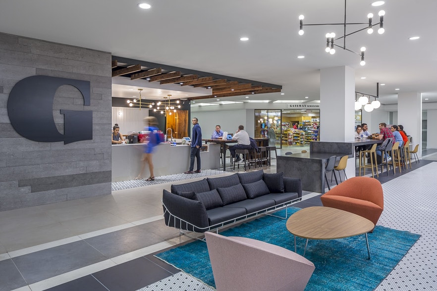 8 Greenway Plz, Houston, TX for lease - Interior Photo - Image 3 of 21