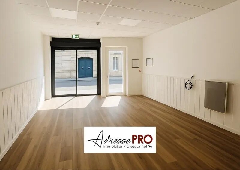 Retail in Bordeaux for lease - Interior Photo - Image 1 of 3