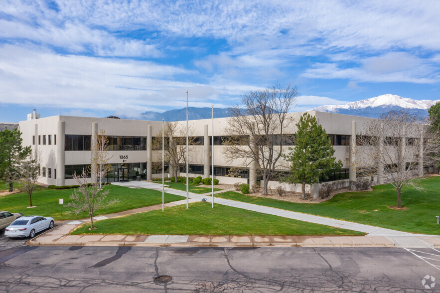 1365 Garden of the Gods Rd, Colorado Springs, CO for sale - Primary Photo - Image 1 of 1