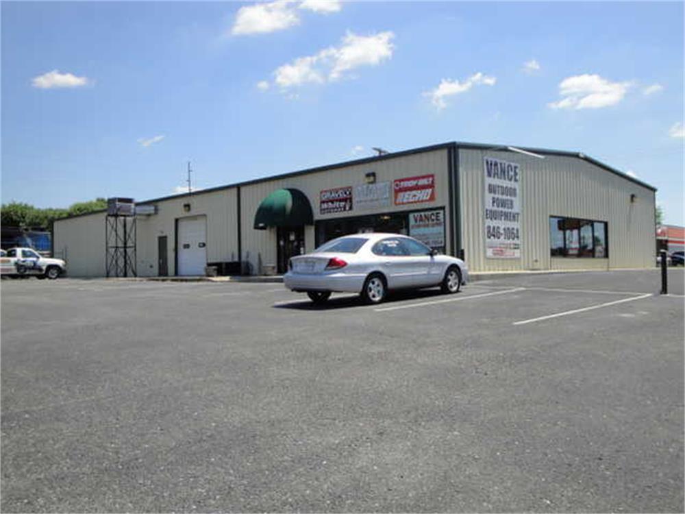 2210 Russellville Rd, Bowling Green, KY 42101