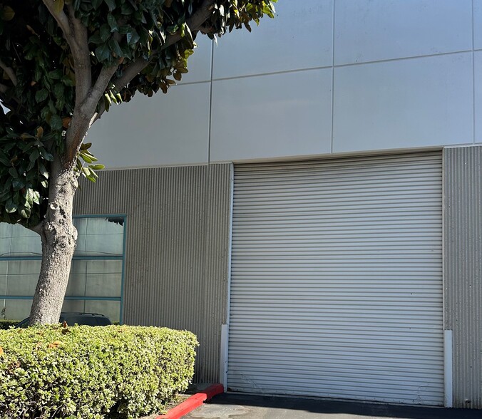 13825 Magnolia Ave, Chino, CA for lease - Building Photo - Image 3 of 8