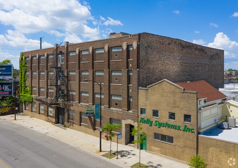 410 N Western Ave, Chicago, IL for lease - Building Photo - Image 2 of 25
