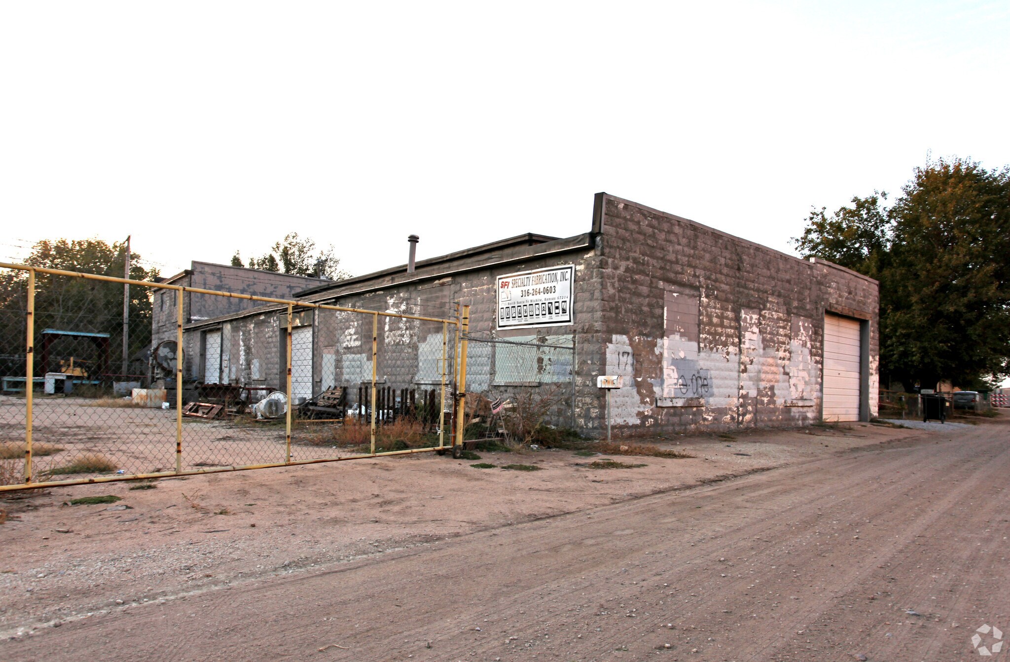 1715 N Santa Fe, Wichita, KS for sale Primary Photo- Image 1 of 1